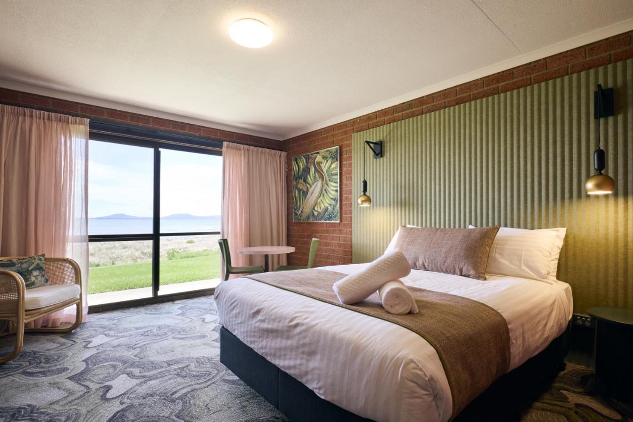 The Waterloo Hotel Swansea Bagian luar foto