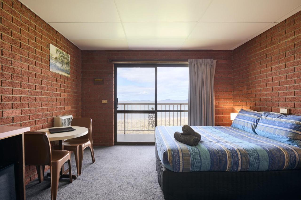 The Waterloo Hotel Swansea Bagian luar foto