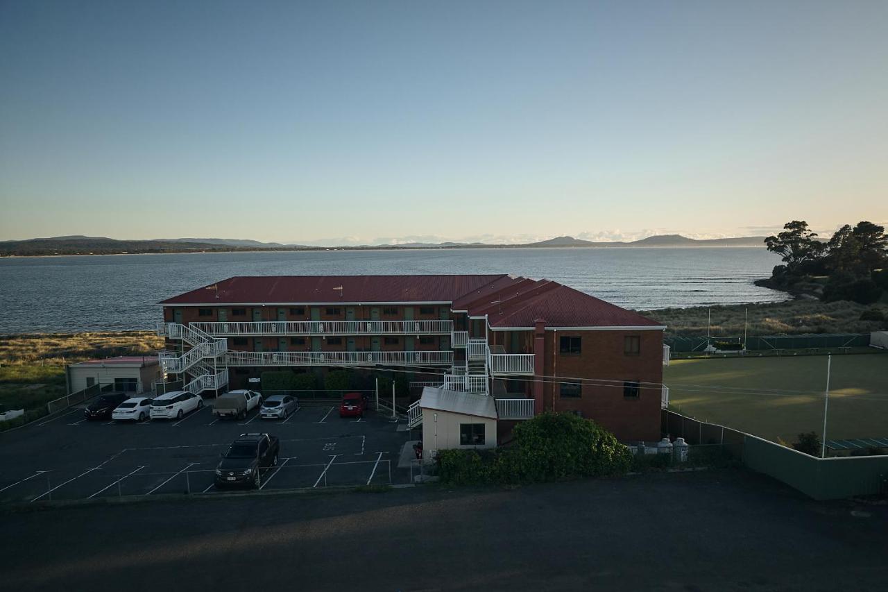 The Waterloo Hotel Swansea Bagian luar foto